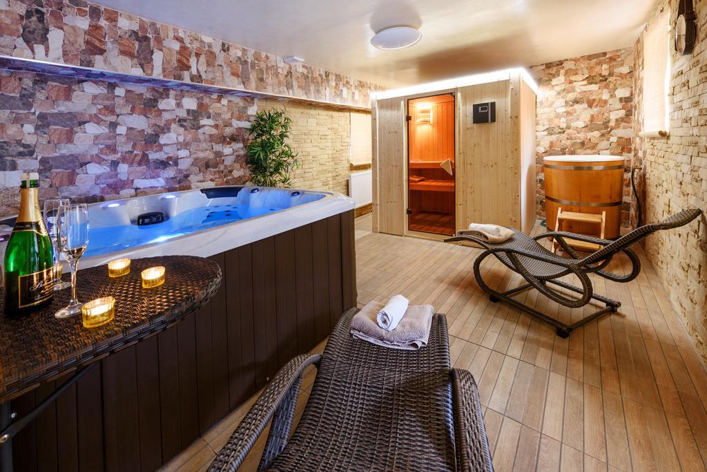 Wellness Apartmány Andrea Zdíkov Esterno foto